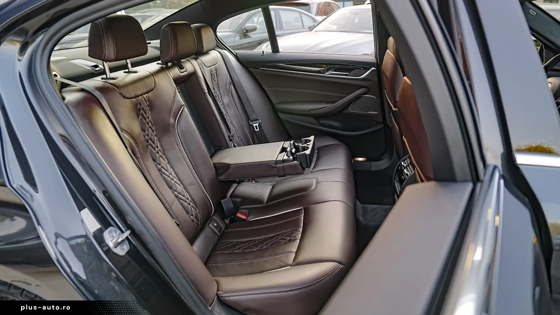 BMW Seria 5 530e Aut. Luxury Line