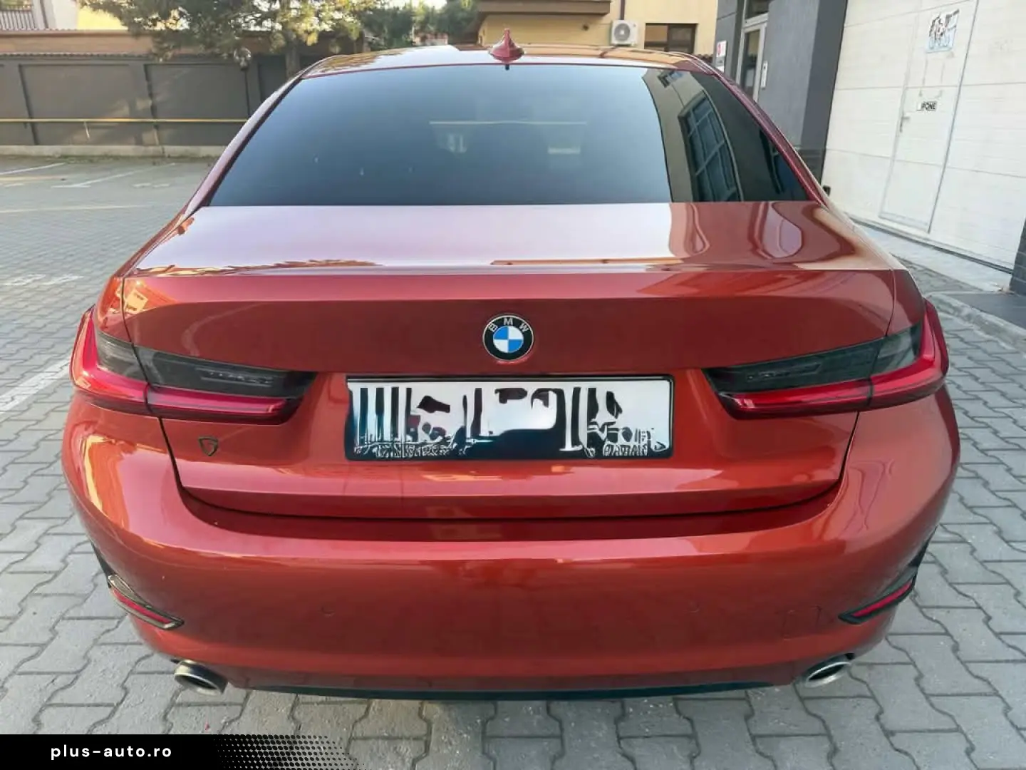 BMW 330e