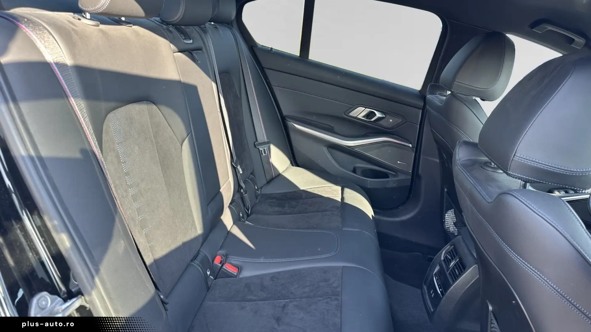 BMW 330i M Sport Pro 19  LED DA PA Memory
