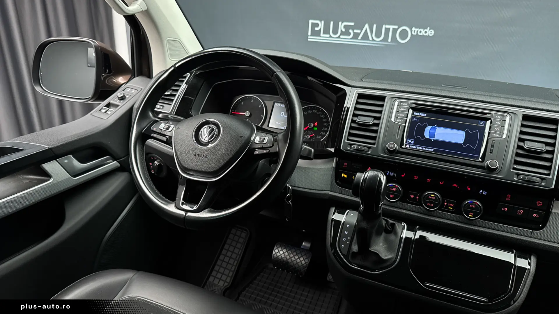 VOLKSWAGEN T6 MULTIVAN HIGHLINE 4MOTION 2.0 TDI 199 CP DSG