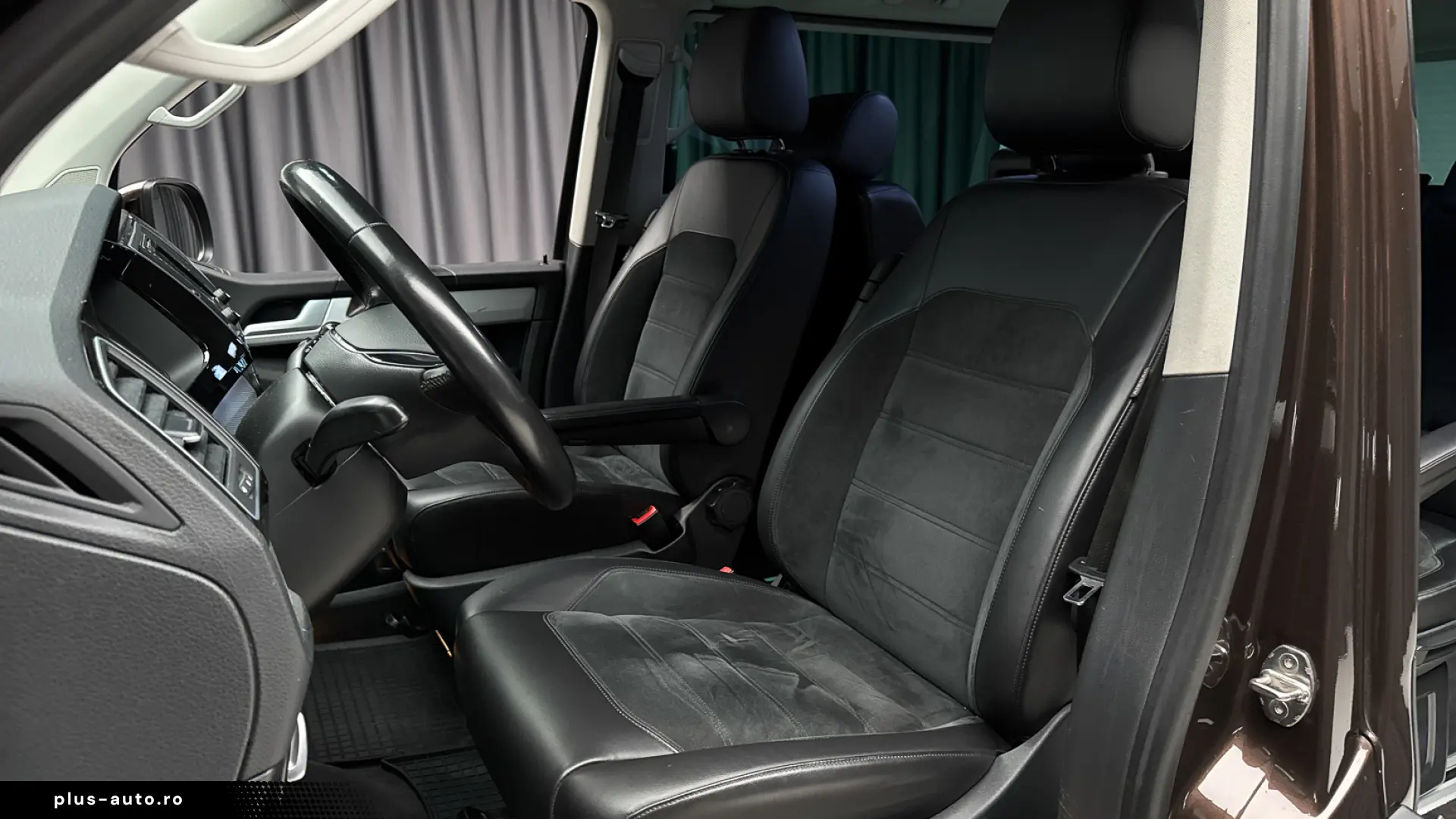 VOLKSWAGEN T6 MULTIVAN HIGHLINE 4MOTION 2.0 TDI 199 CP DSG