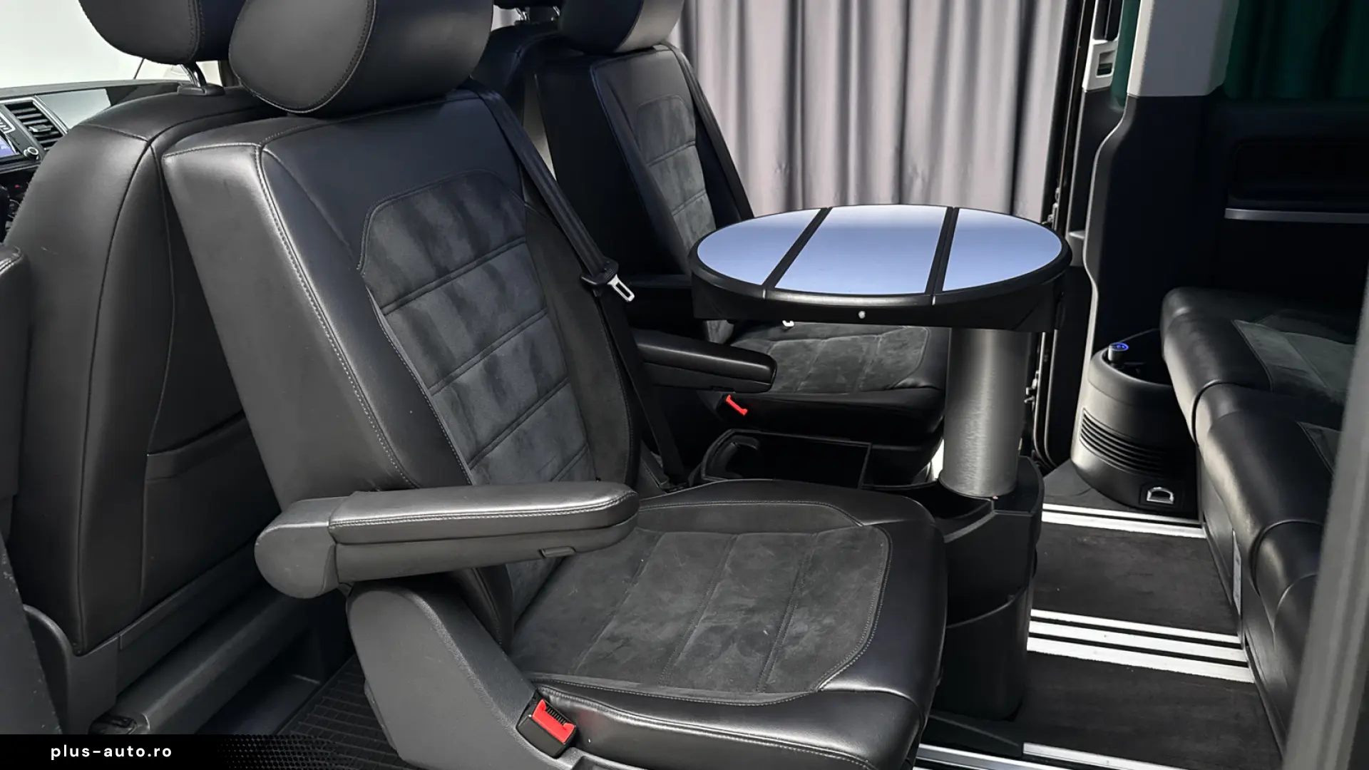 VOLKSWAGEN T6 MULTIVAN HIGHLINE 4MOTION 2.0 TDI 199 CP DSG