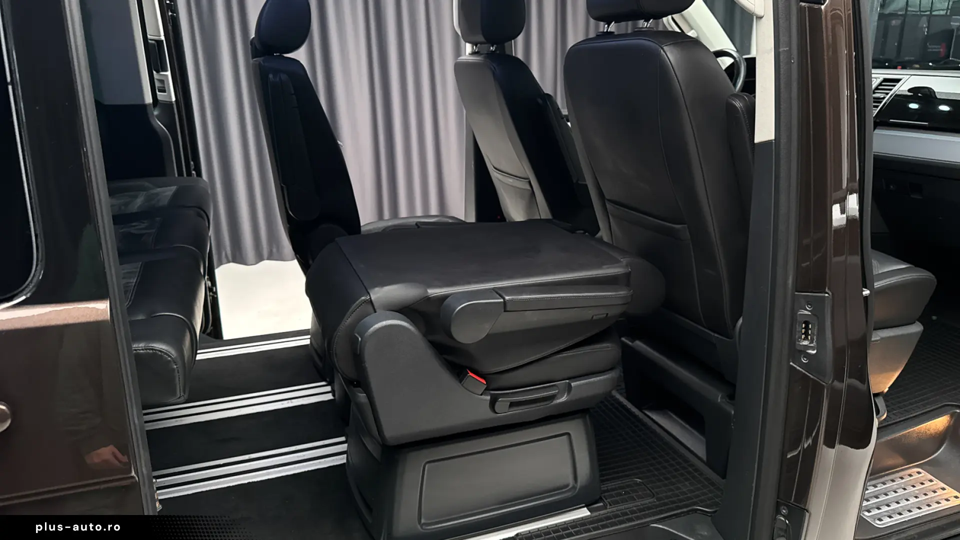 VOLKSWAGEN T6 MULTIVAN HIGHLINE 4MOTION 2.0 TDI 199 CP DSG