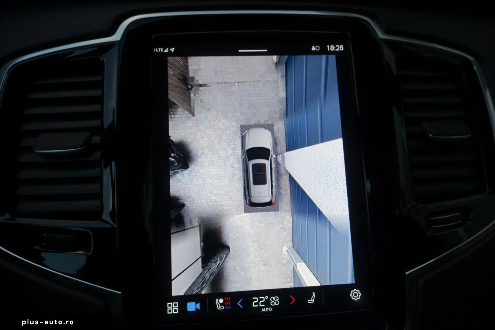 VOLVO XC90 Ultra Dark T8 AWD 7 locuri 360 22  HUD