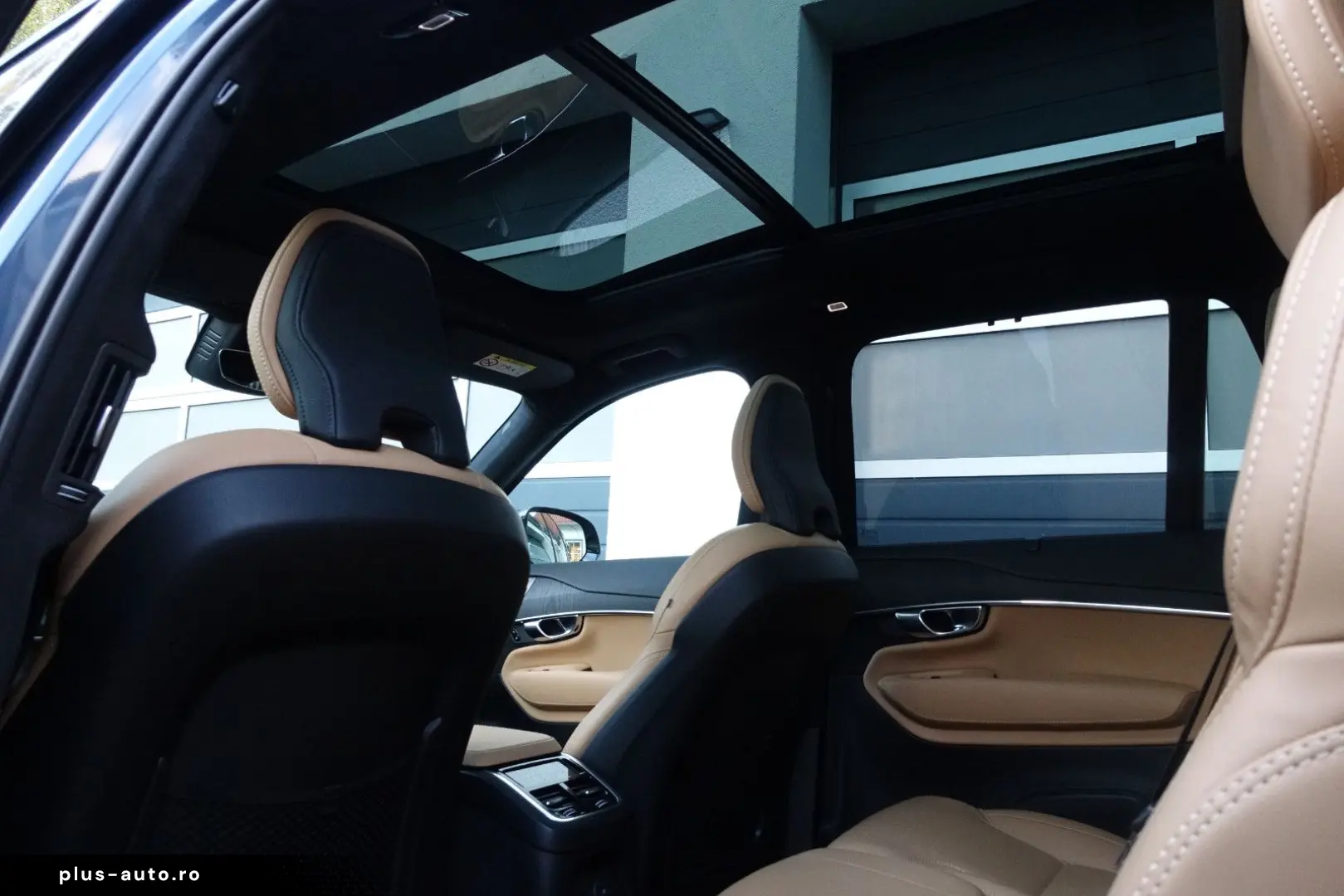 VOLVO XC90 Ultra Dark T8 AWD 7 locuri 360 22  HUD