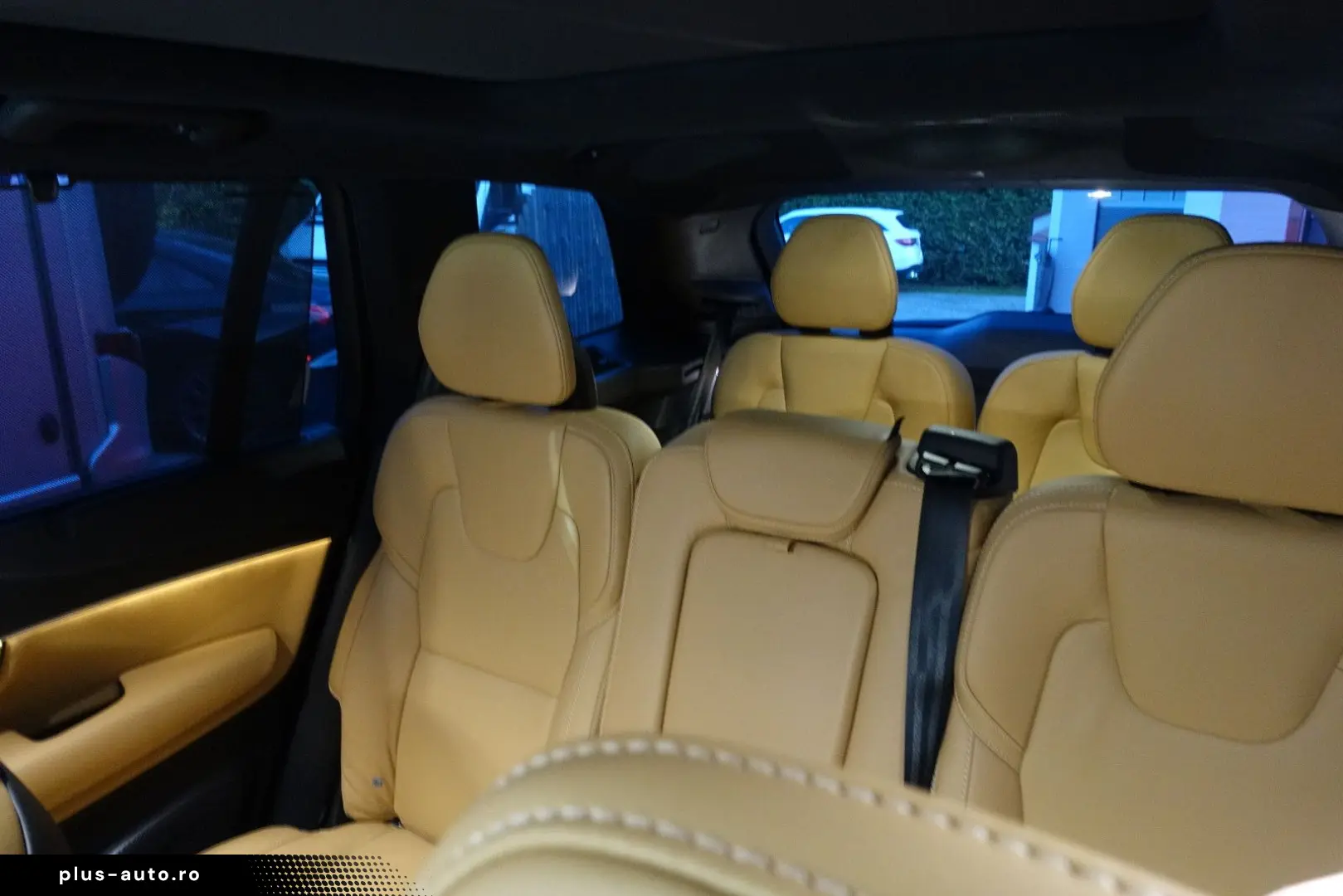 VOLVO XC90 Ultra Dark T8 AWD 7 locuri 360 22  HUD