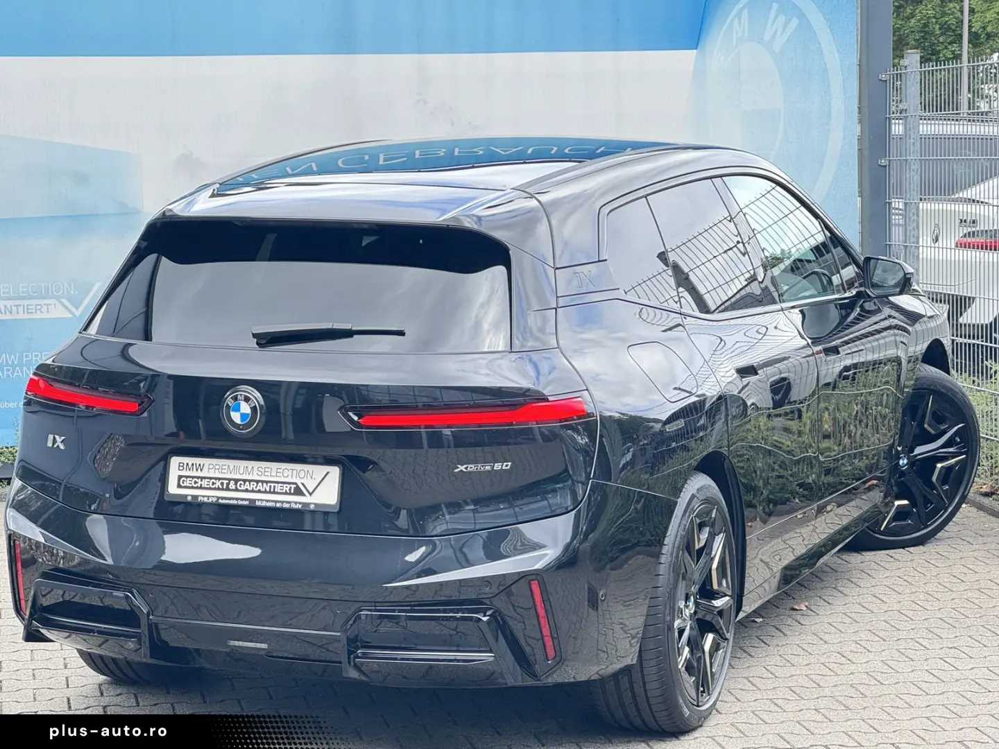 BMW iX xDrive60 M Sport 2-Achs Luft PanoSky AHK H&K