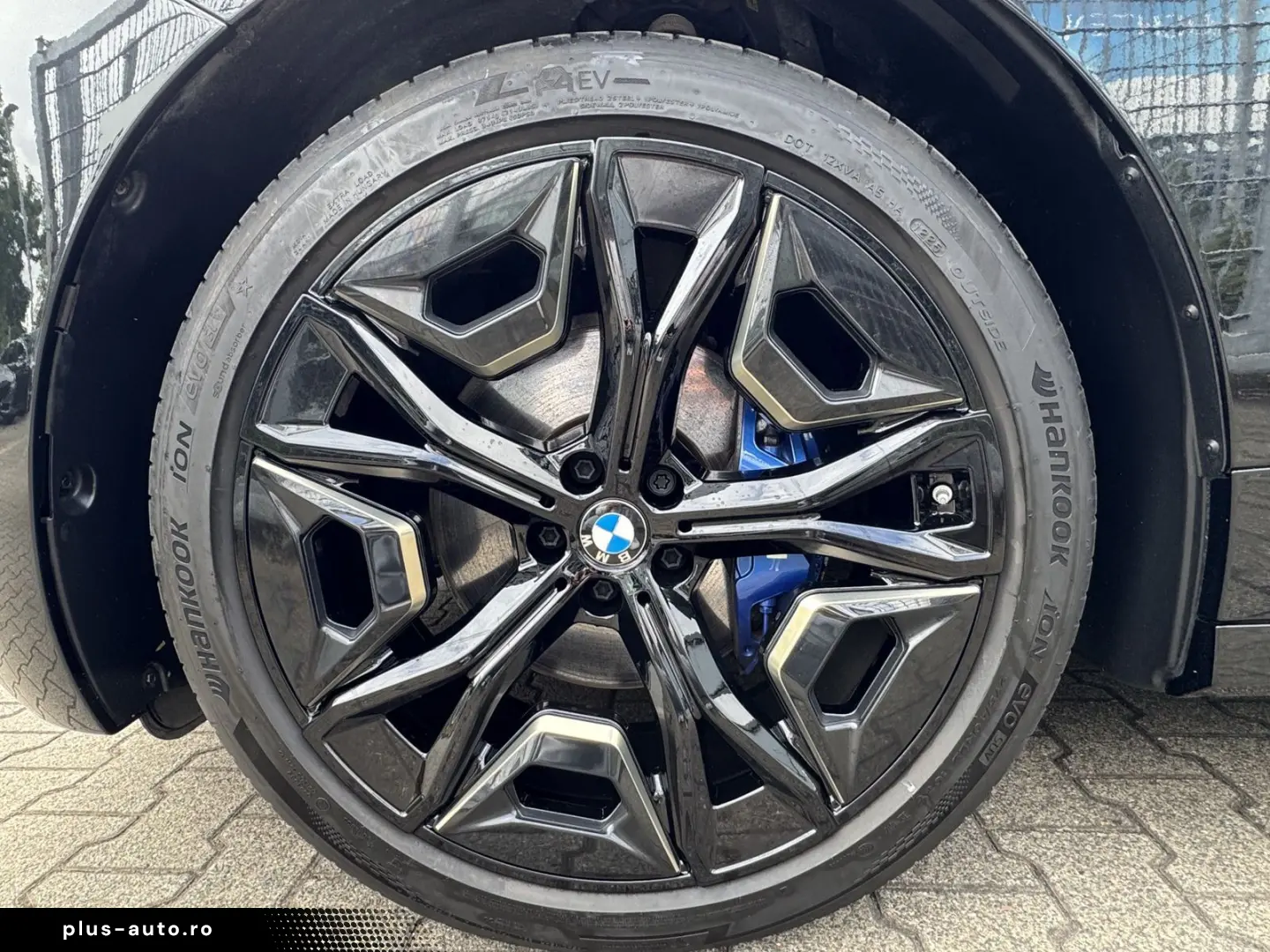 BMW iX xDrive60 M Sport 2-Achs Luft PanoSky AHK H&K
