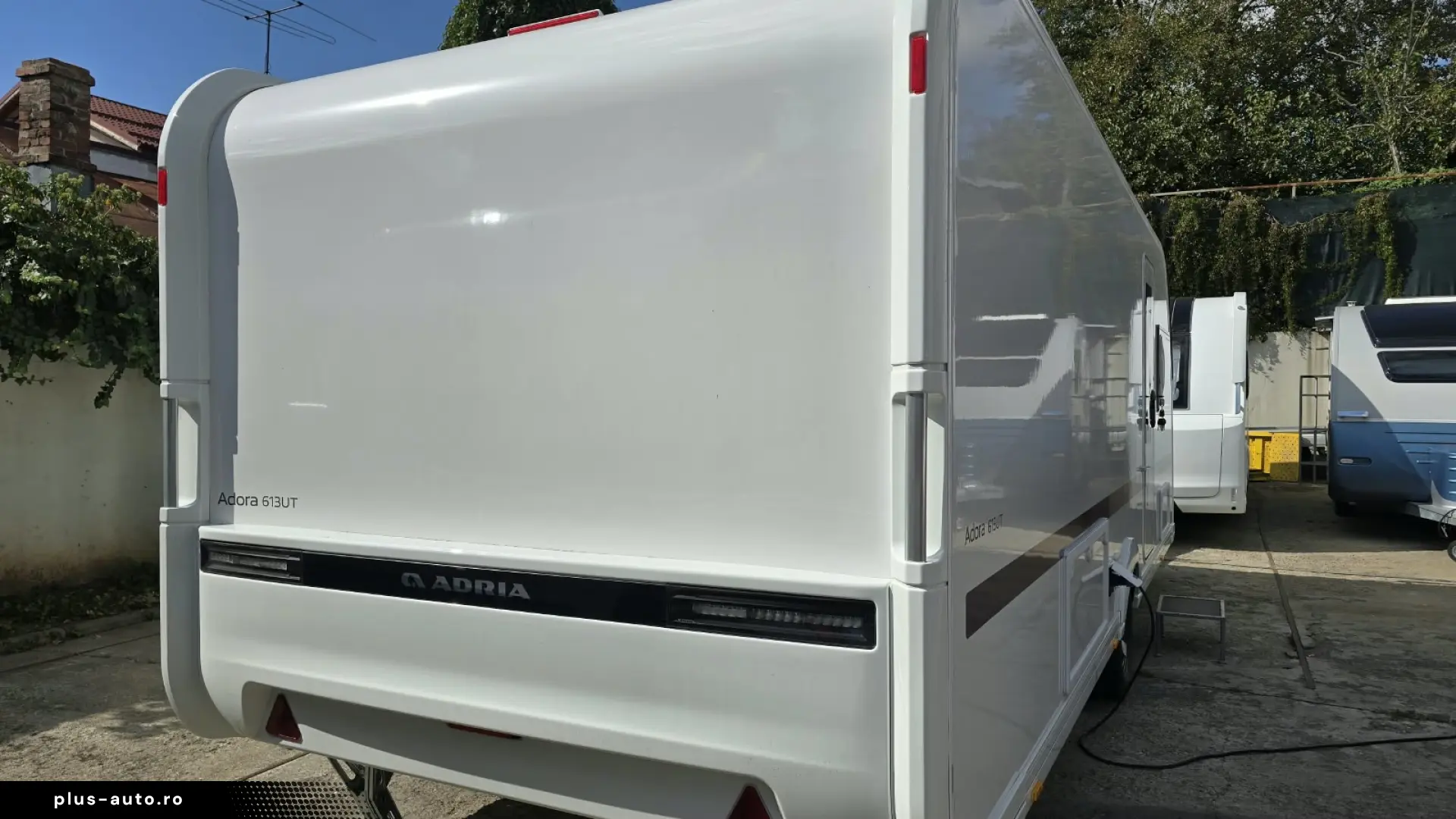 Rulotă Adria Adora 613 UT - 4 persoane