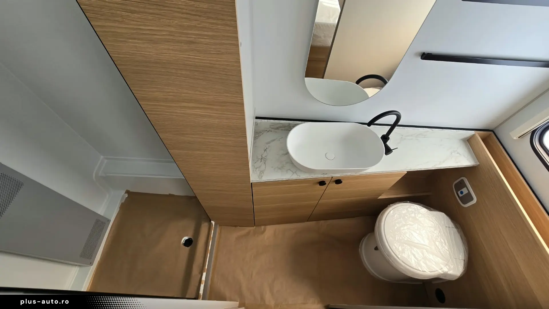 Rulotă Adria Adora 613 UT - 4 persoane