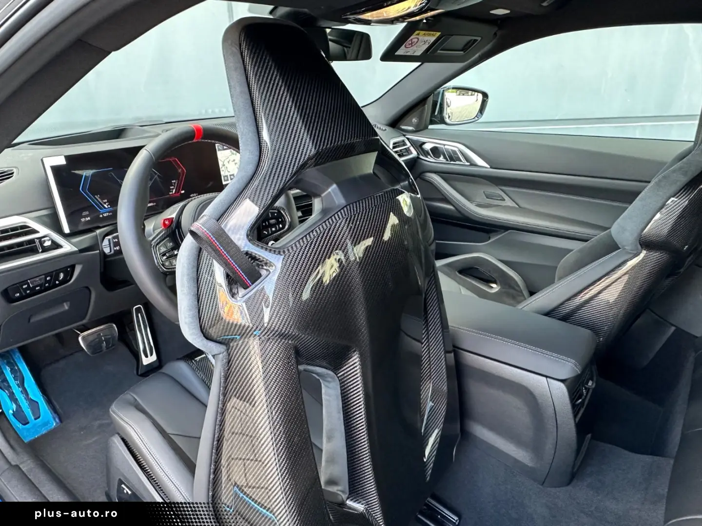 BMW M4 Competition M xDrive Carbon Schalensitze