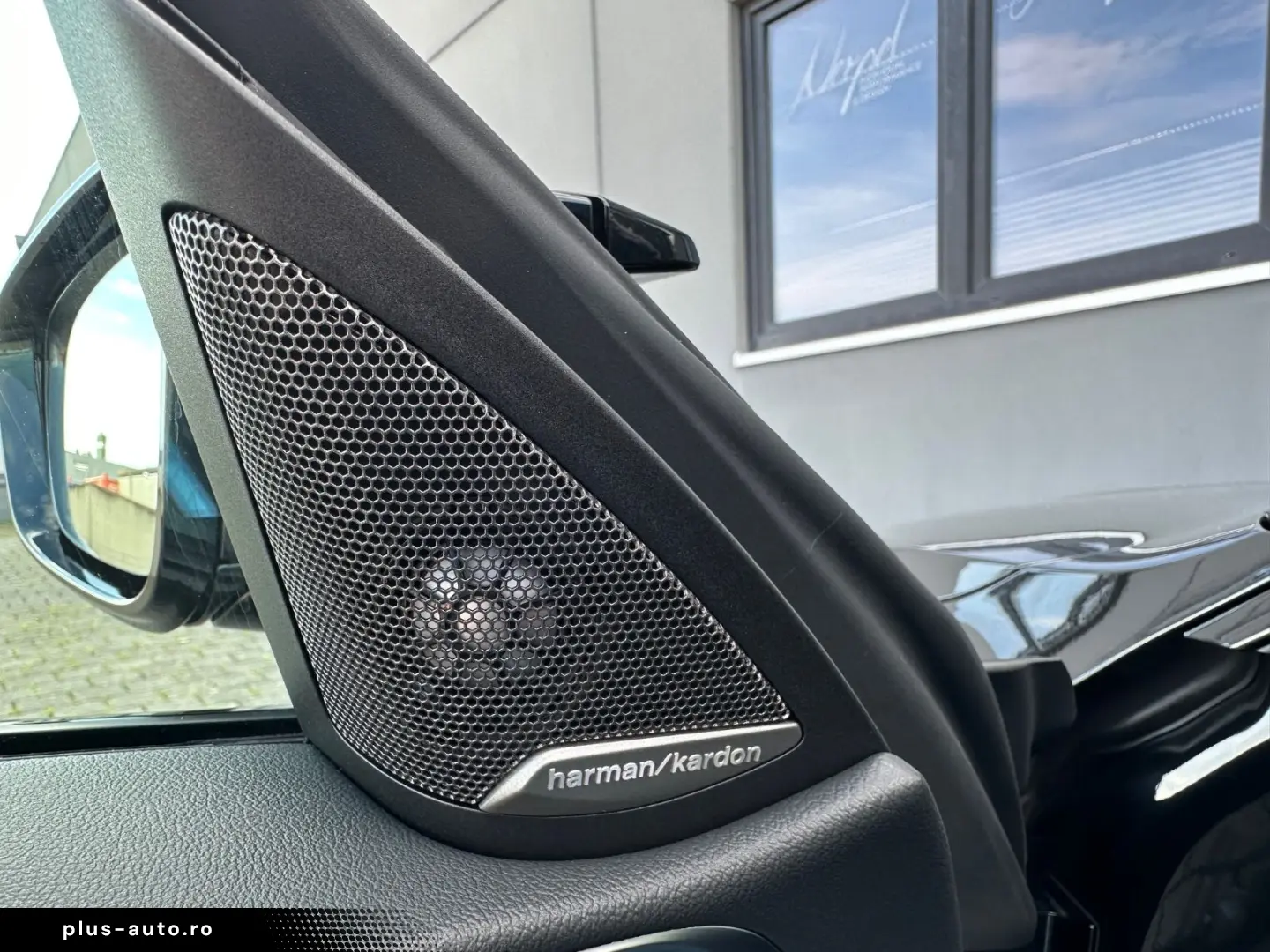 BMW M4 Competition M xDrive Carbon Schalensitze