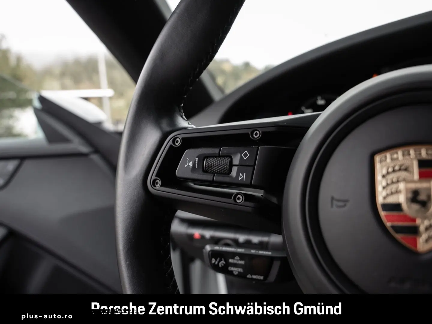 PORSCHE 992 911 Carrera 4 GTS Nachtsicht Liftsystem-VA