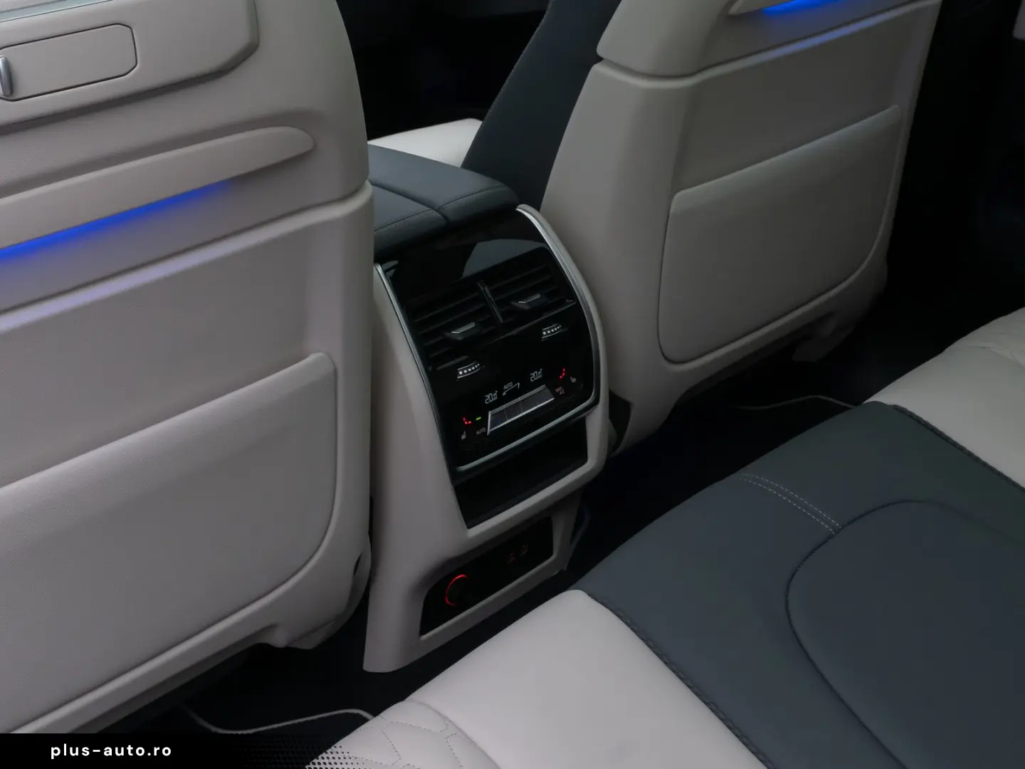 BMW X5 xD30d M Sport Pro SkyLoung 360 HUD H K SoftCL