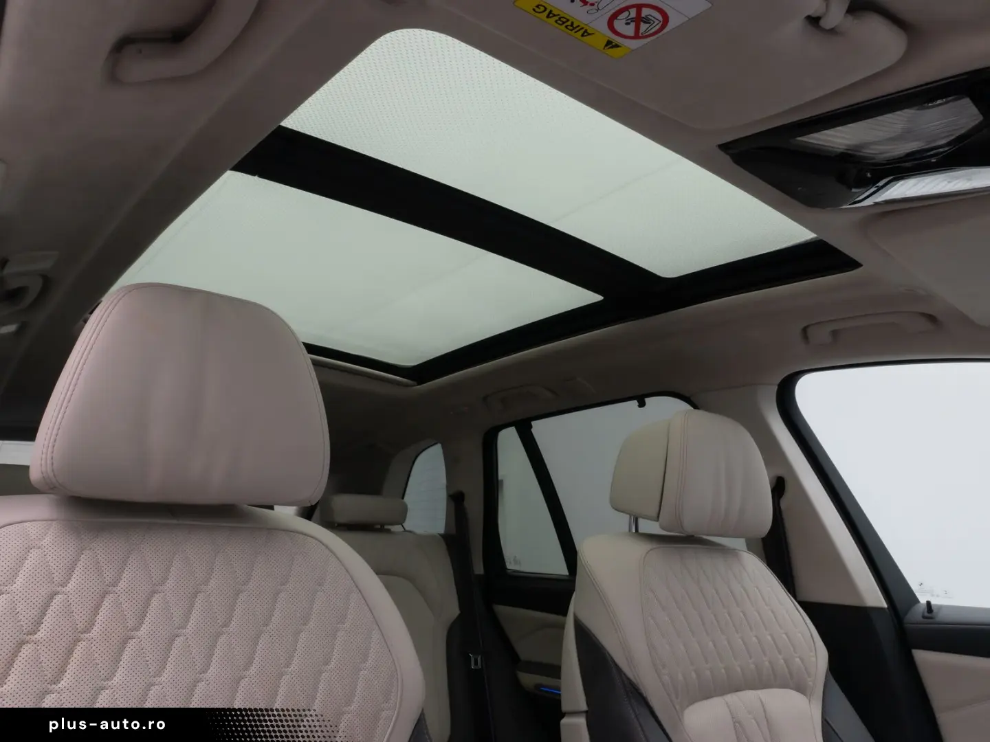 BMW X5 xD30d M Sport Pro SkyLoung 360 HUD H K SoftCL