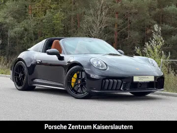 Porsche 992 911 Targa 4 GTS