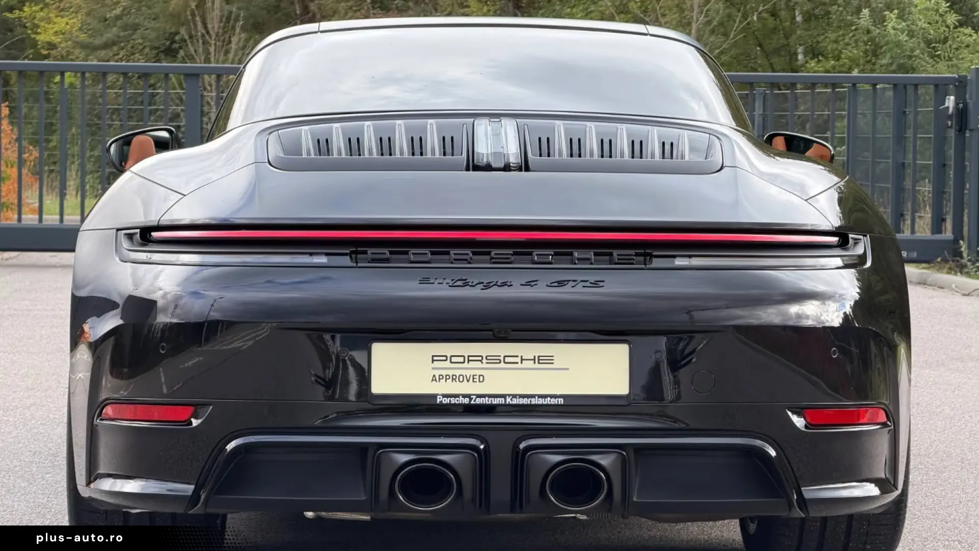 Porsche 992 911 Targa 4 GTS