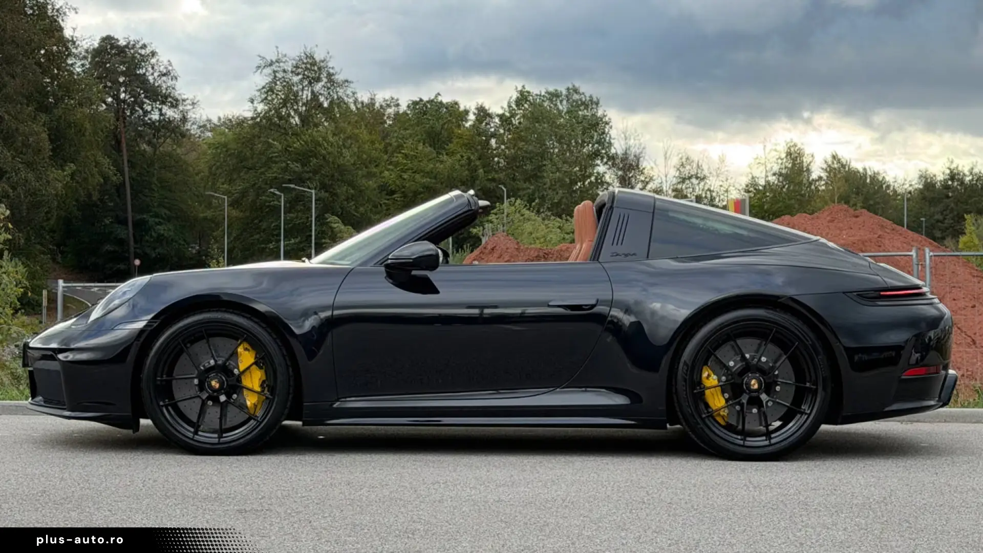 Porsche 992 911 Targa 4 GTS
