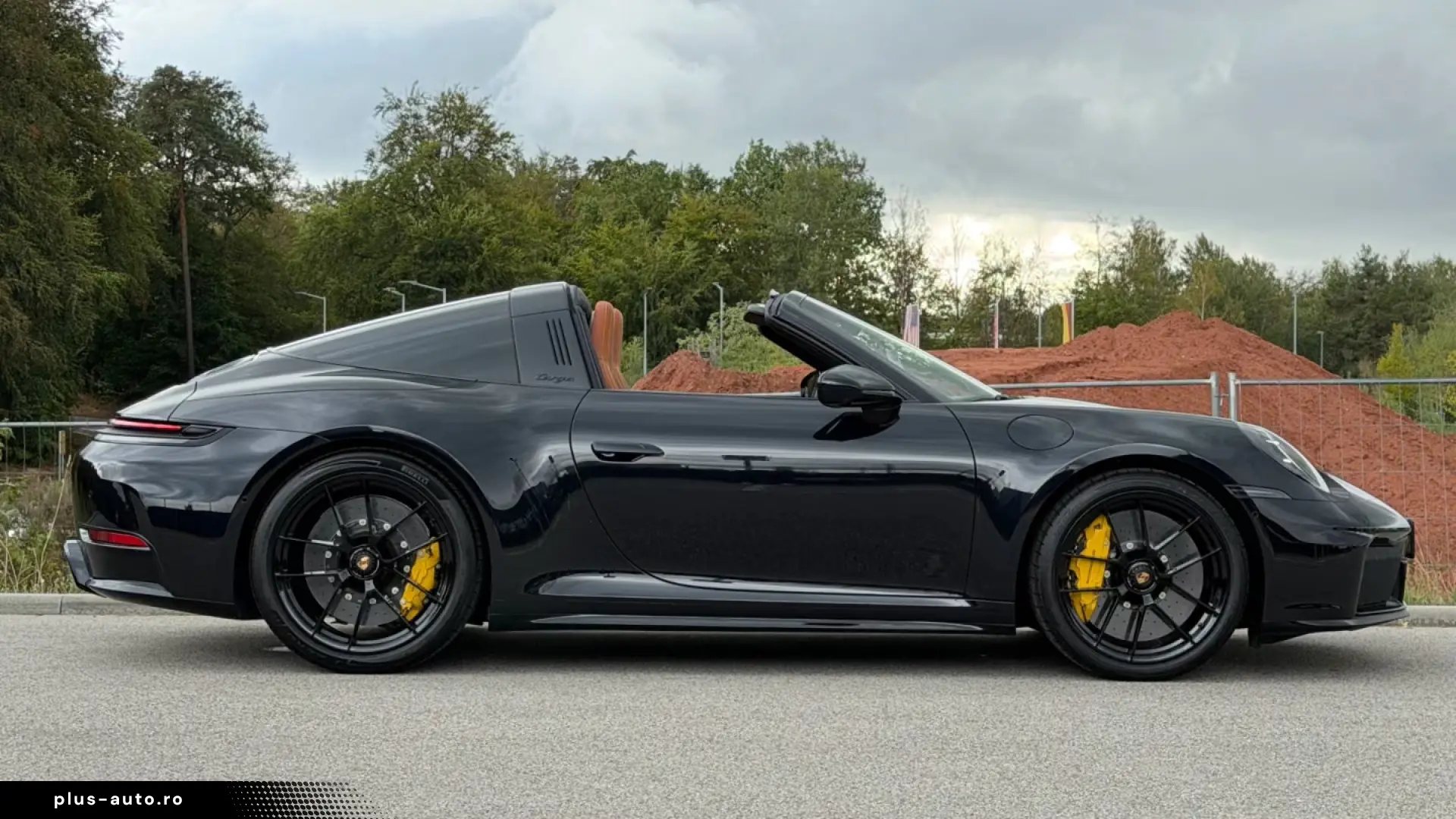 Porsche 992 911 Targa 4 GTS