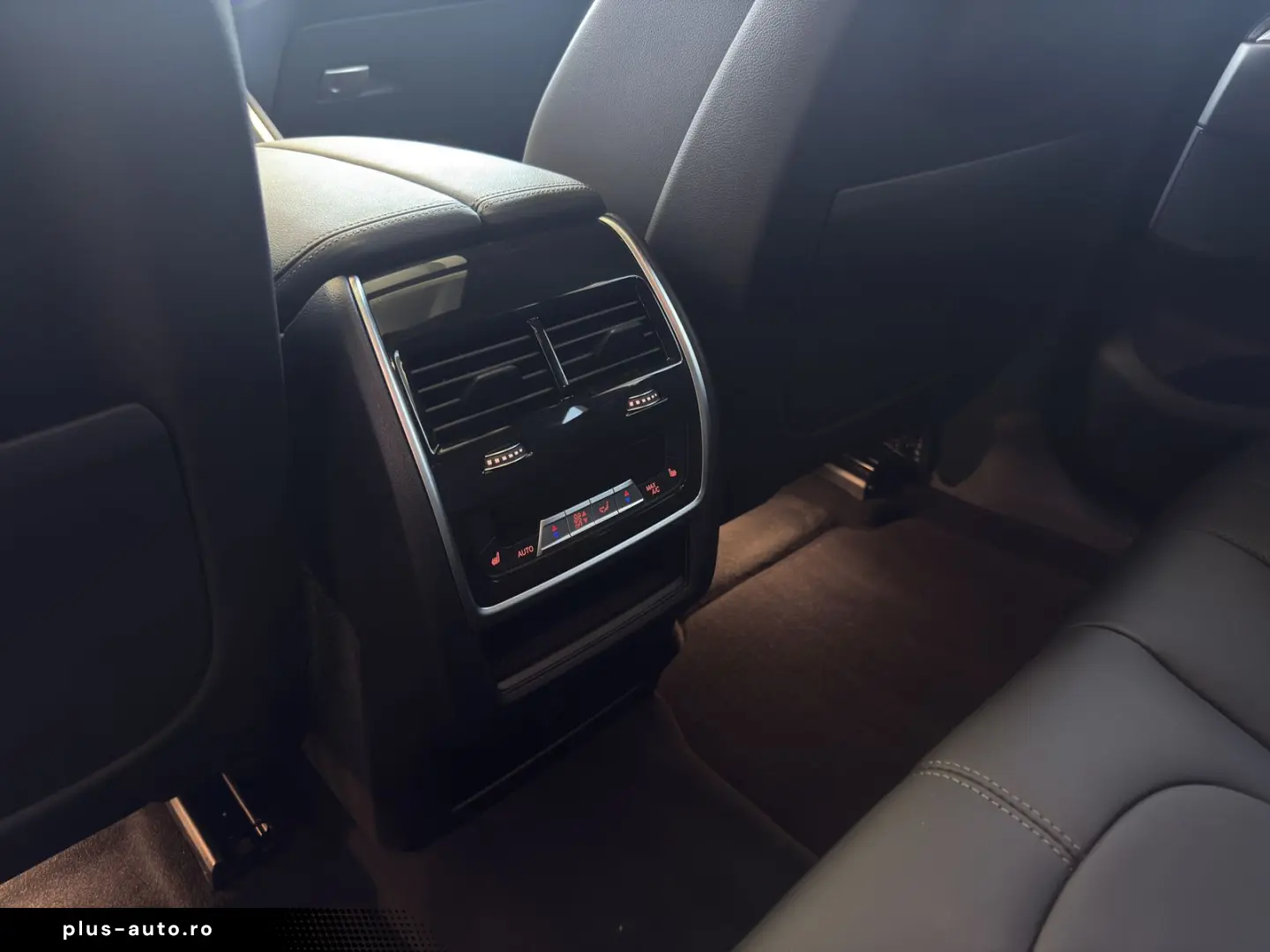 BMW X6 xDrive 30d M Sport SKY LOUNGE ICONIC GLOW AHK