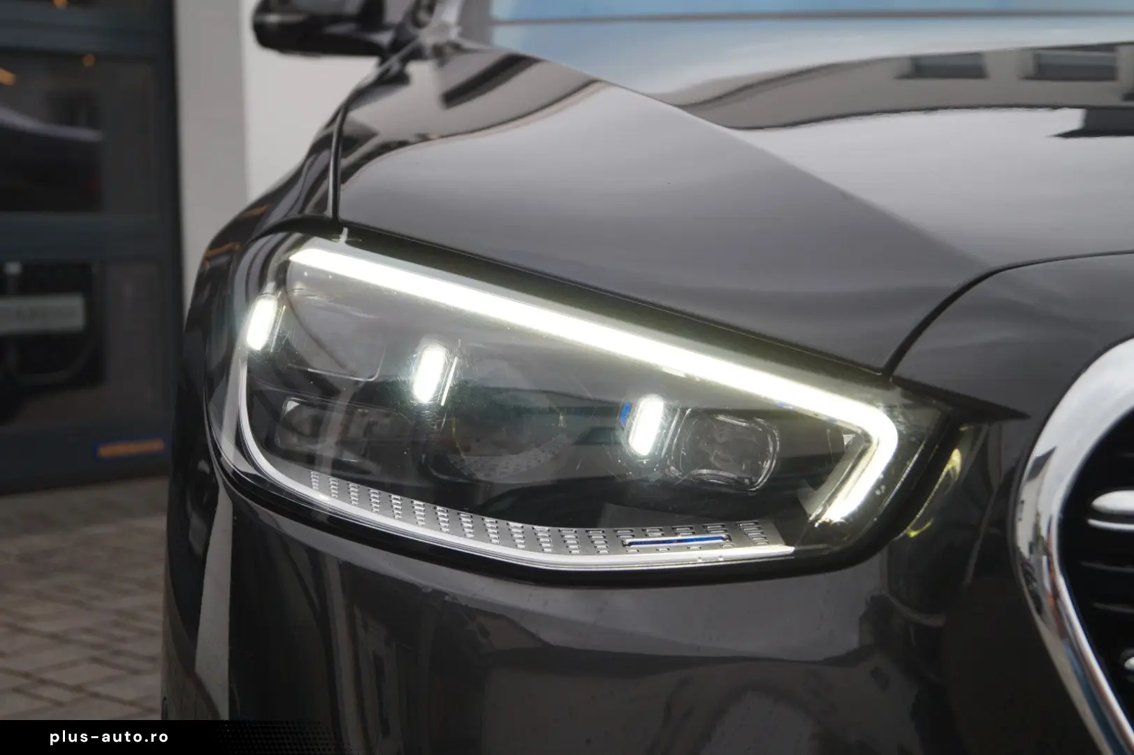 MERCEDES-BENZ Clasa S în leasing operațional MOOV