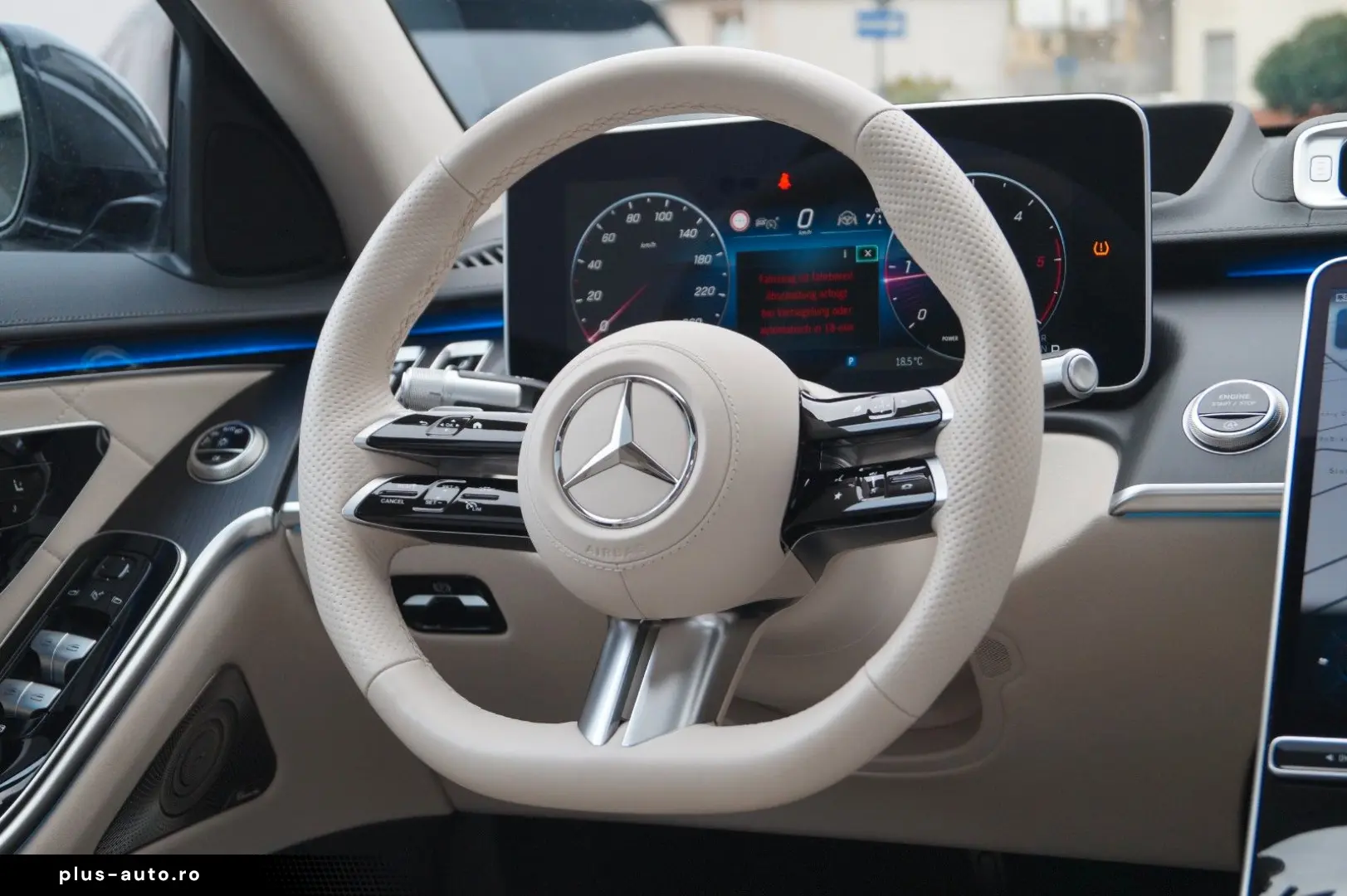 MERCEDES-BENZ Clasa S în leasing operațional MOOV