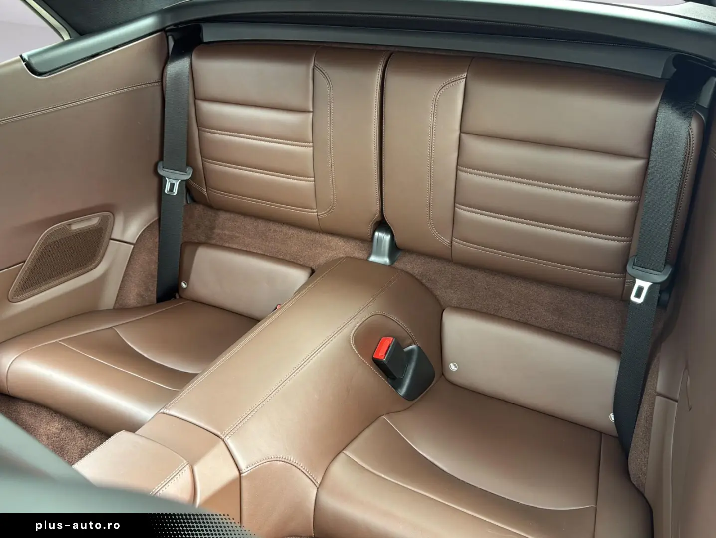 PORSCHE 992 Carrera Cabriolet