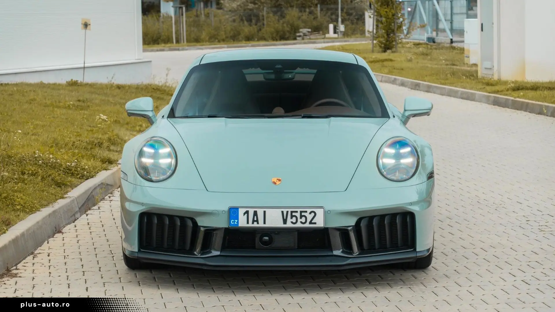 PORSCHE 992 Carrera 4 GTS T-Hybrid PCCB Aerokit BOSE