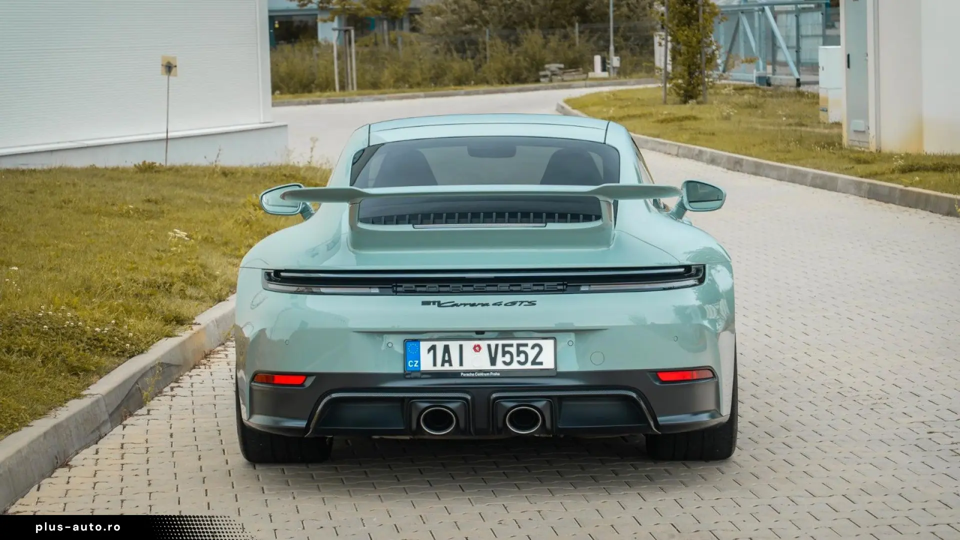 PORSCHE 992 Carrera 4 GTS T-Hybrid PCCB Aerokit BOSE
