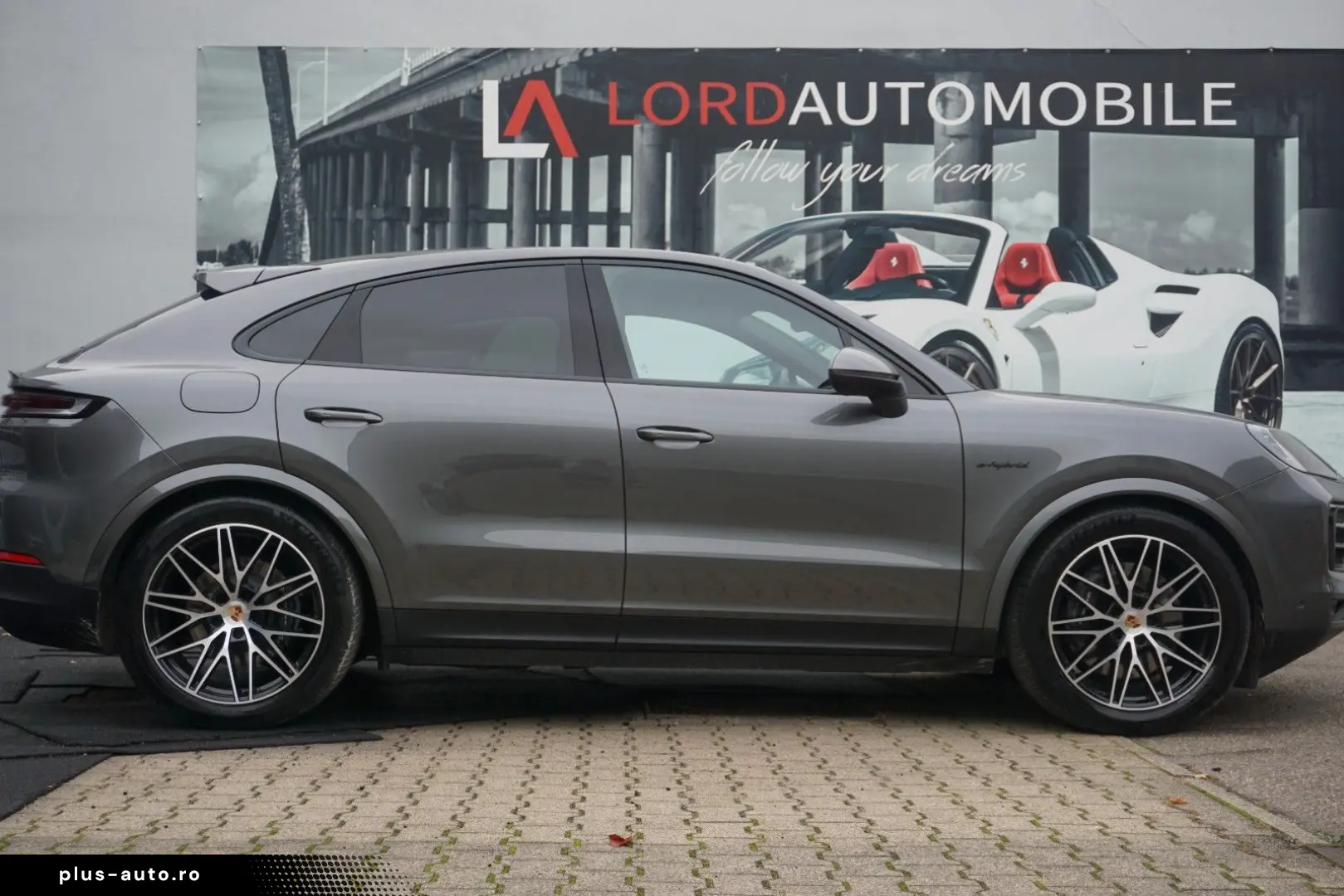 PORSCHE Cayenne Coupe E-Hybrid HAL Luft BOSE INNO 14Wege