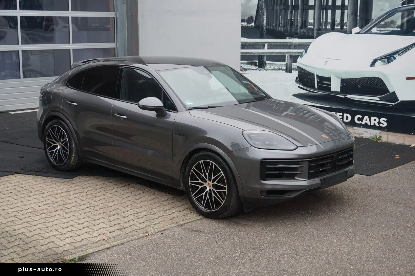 PORSCHE Cayenne Coupe E-Hybrid HAL Luft BOSE INNO 14Wege