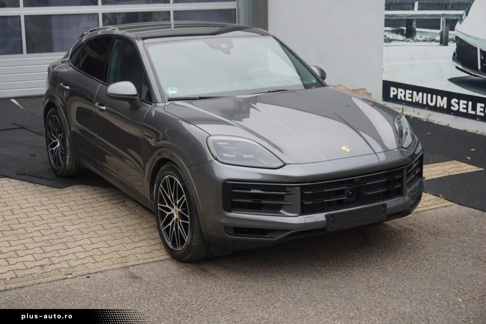 PORSCHE Cayenne Coupe E-Hybrid HAL Luft BOSE INNO 14Wege