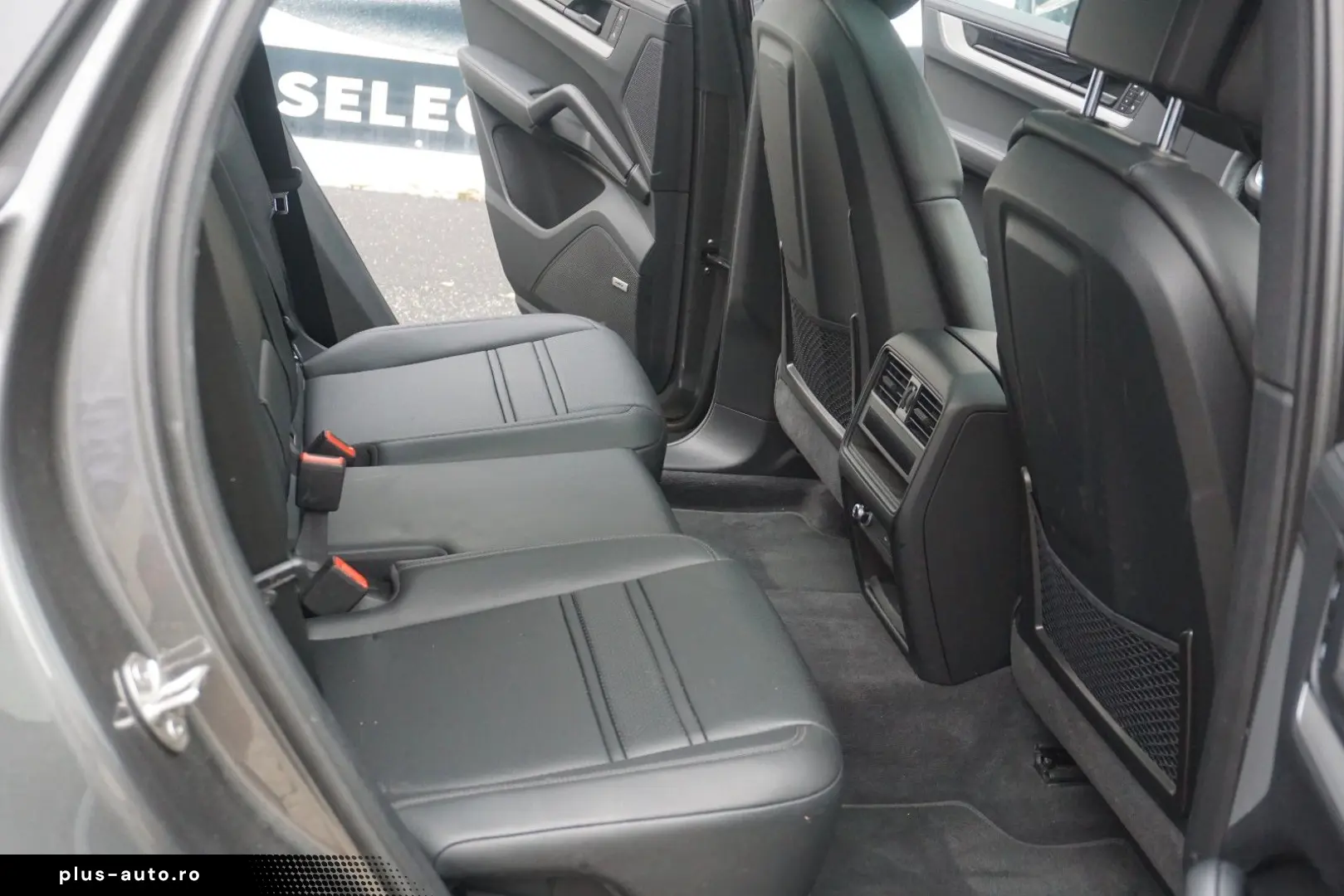 PORSCHE Cayenne Coupe E-Hybrid HAL Luft BOSE INNO 14Wege