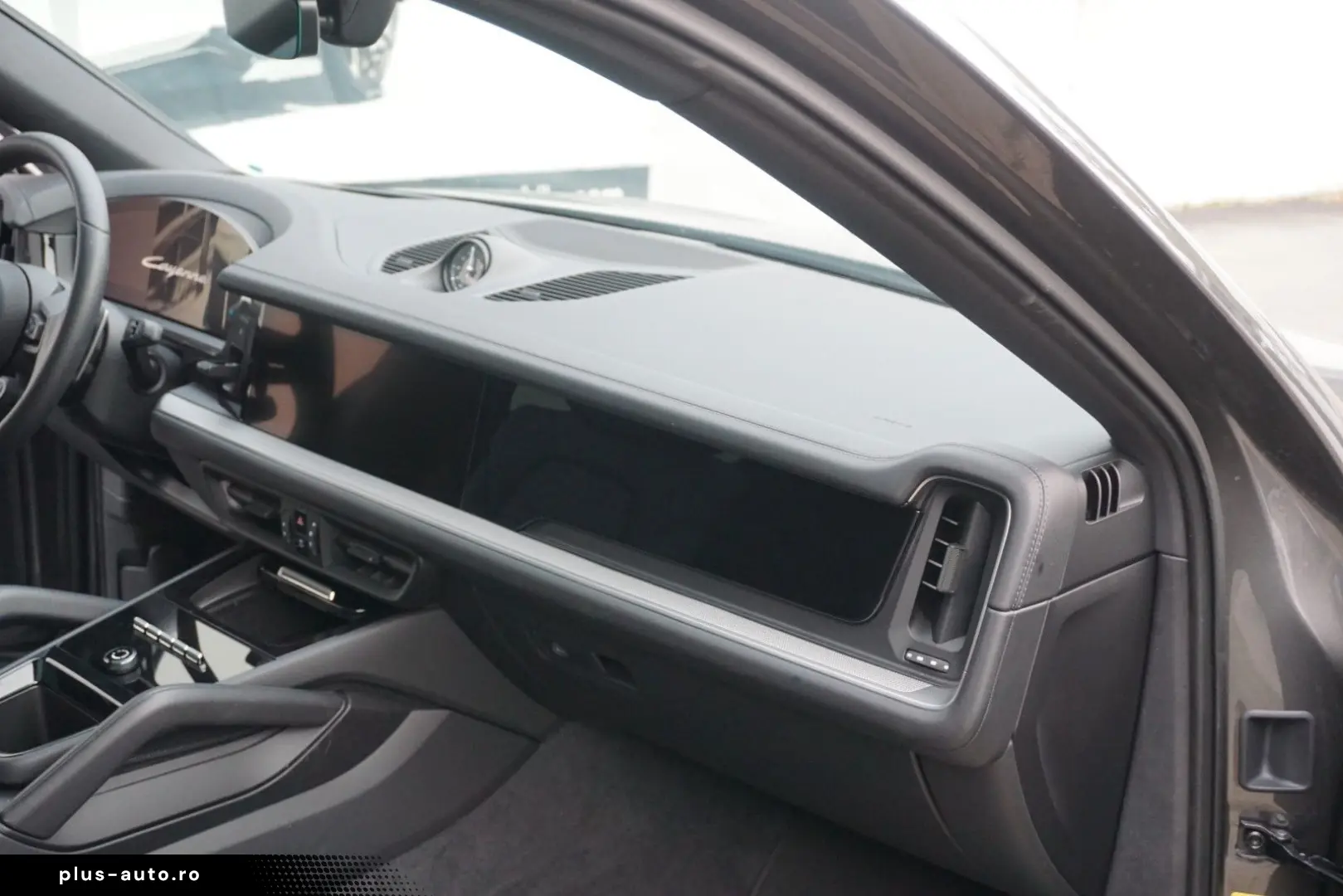 PORSCHE Cayenne Coupe E-Hybrid HAL Luft BOSE INNO 14Wege