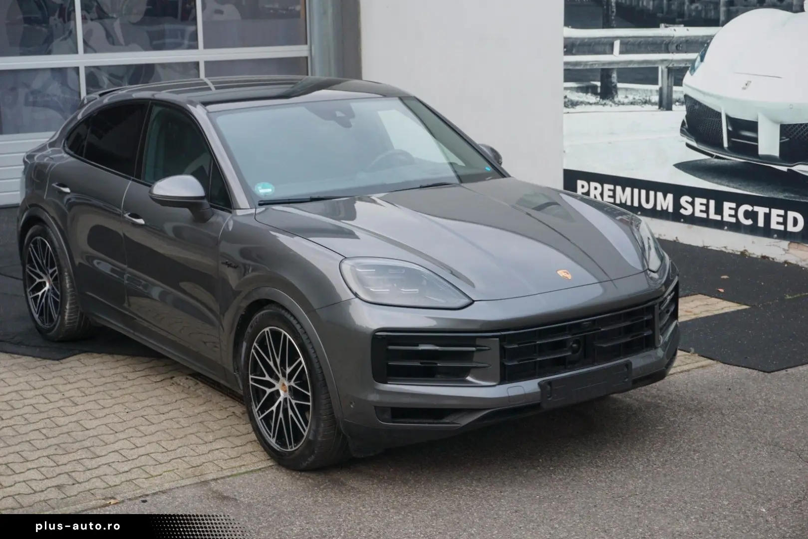 PORSCHE Cayenne Coupe E-Hybrid HAL Luft BOSE INNO 14Wege