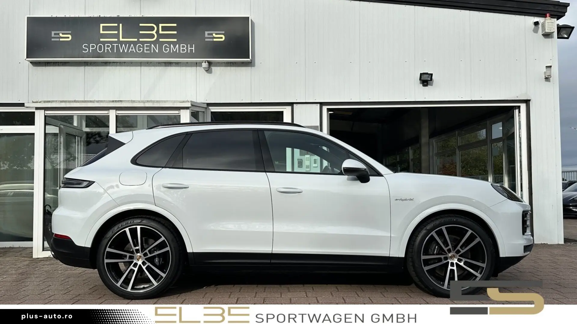 PORSCHE Cayenne E-Hybrid BOSE ACC E-AHK PANO HEAD-UP 22