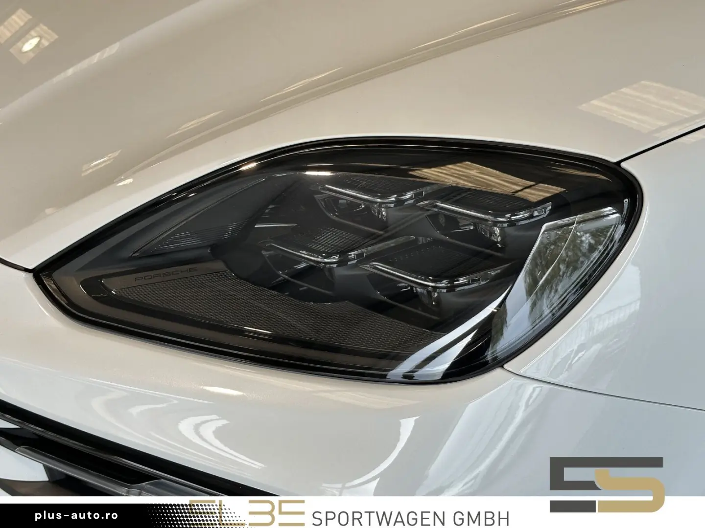PORSCHE Cayenne E-Hybrid BOSE ACC E-AHK PANO HEAD-UP 22