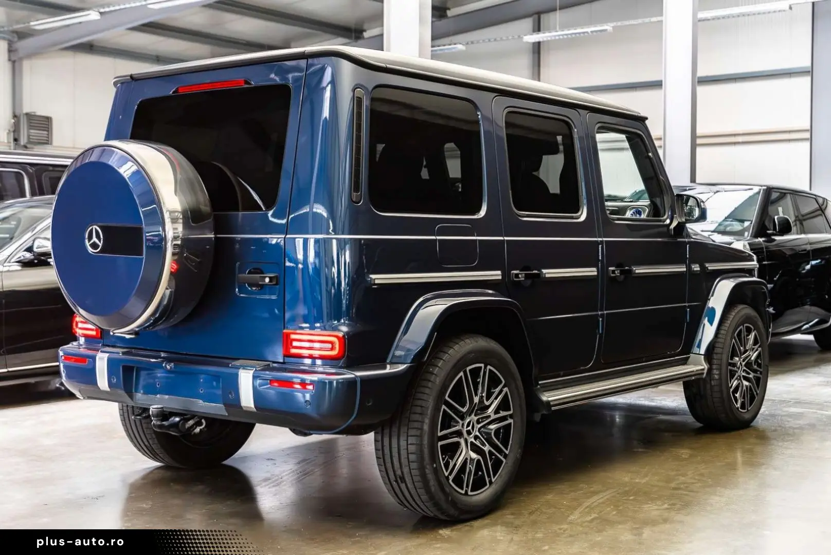 MERCEDES-BENZ G 500 AMG Line FACELIFT   Superior   Rear DVD