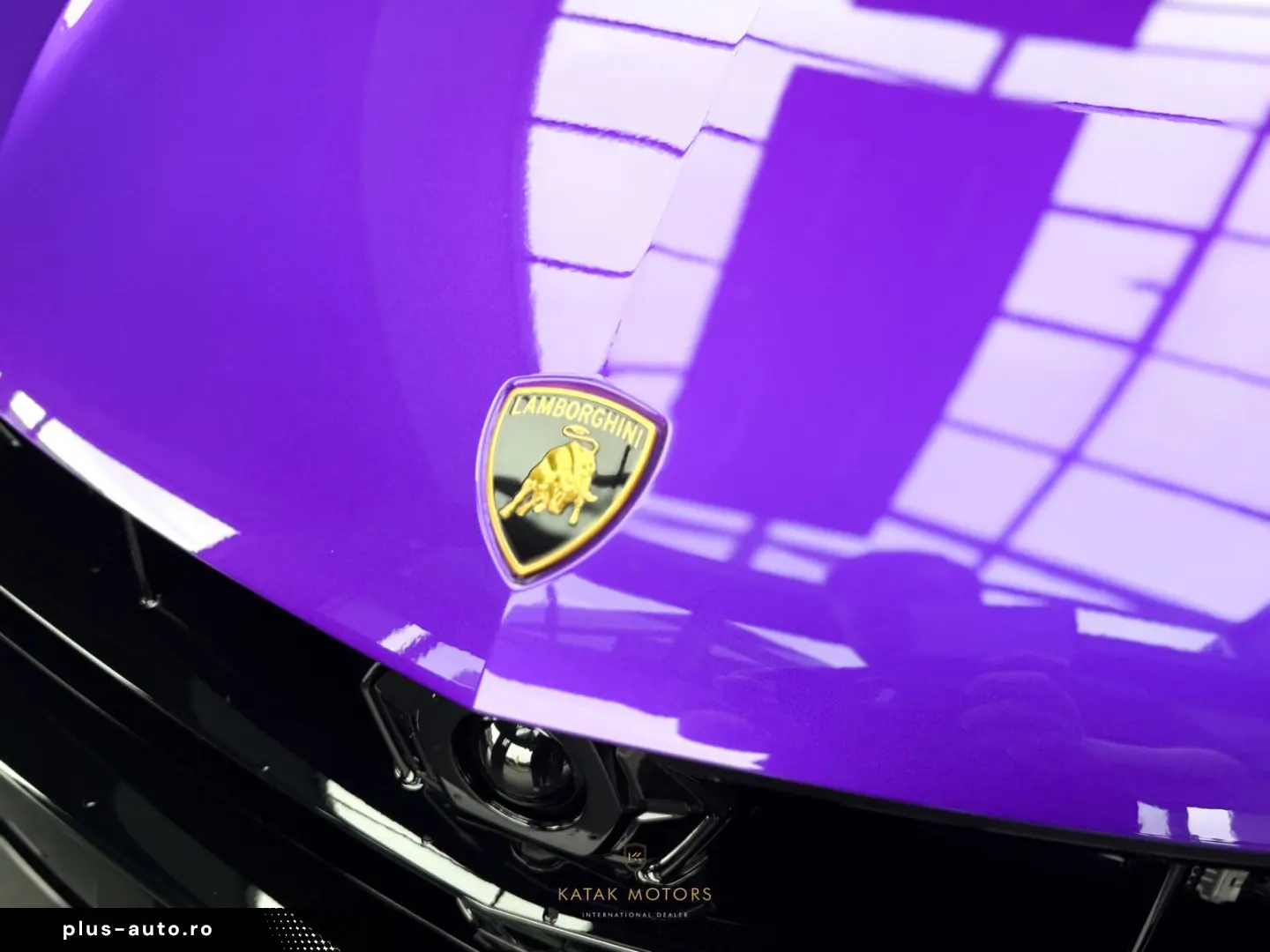 LAMBORGHINI URUS SE HYBRID4.0 V8 PANO HEAD-UP AKRAPOVIC