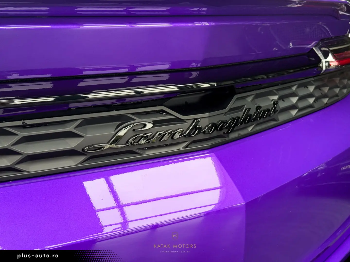 LAMBORGHINI URUS SE HYBRID4.0 V8 PANO HEAD-UP AKRAPOVIC
