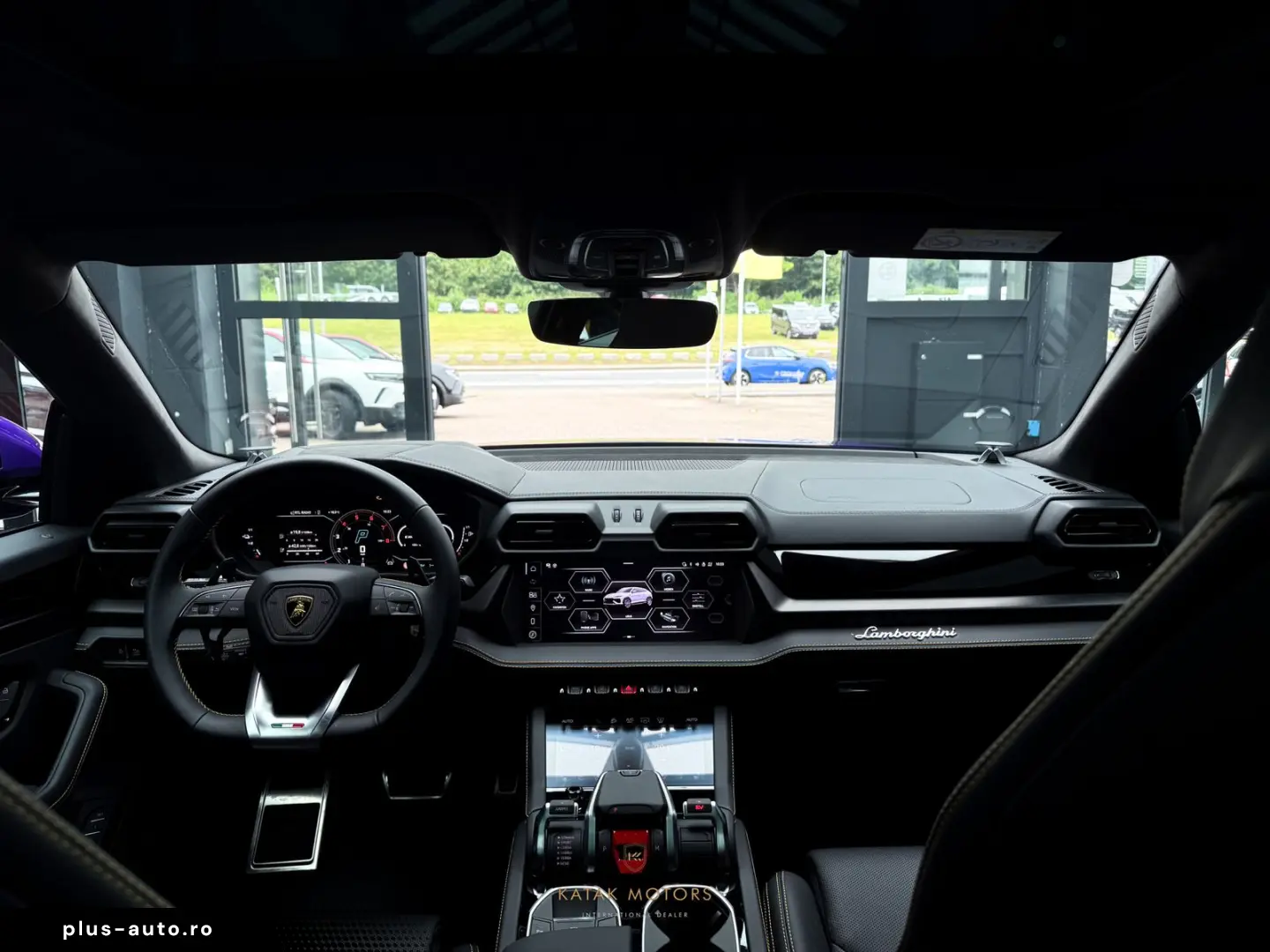 LAMBORGHINI URUS SE HYBRID4.0 V8 PANO HEAD-UP AKRAPOVIC