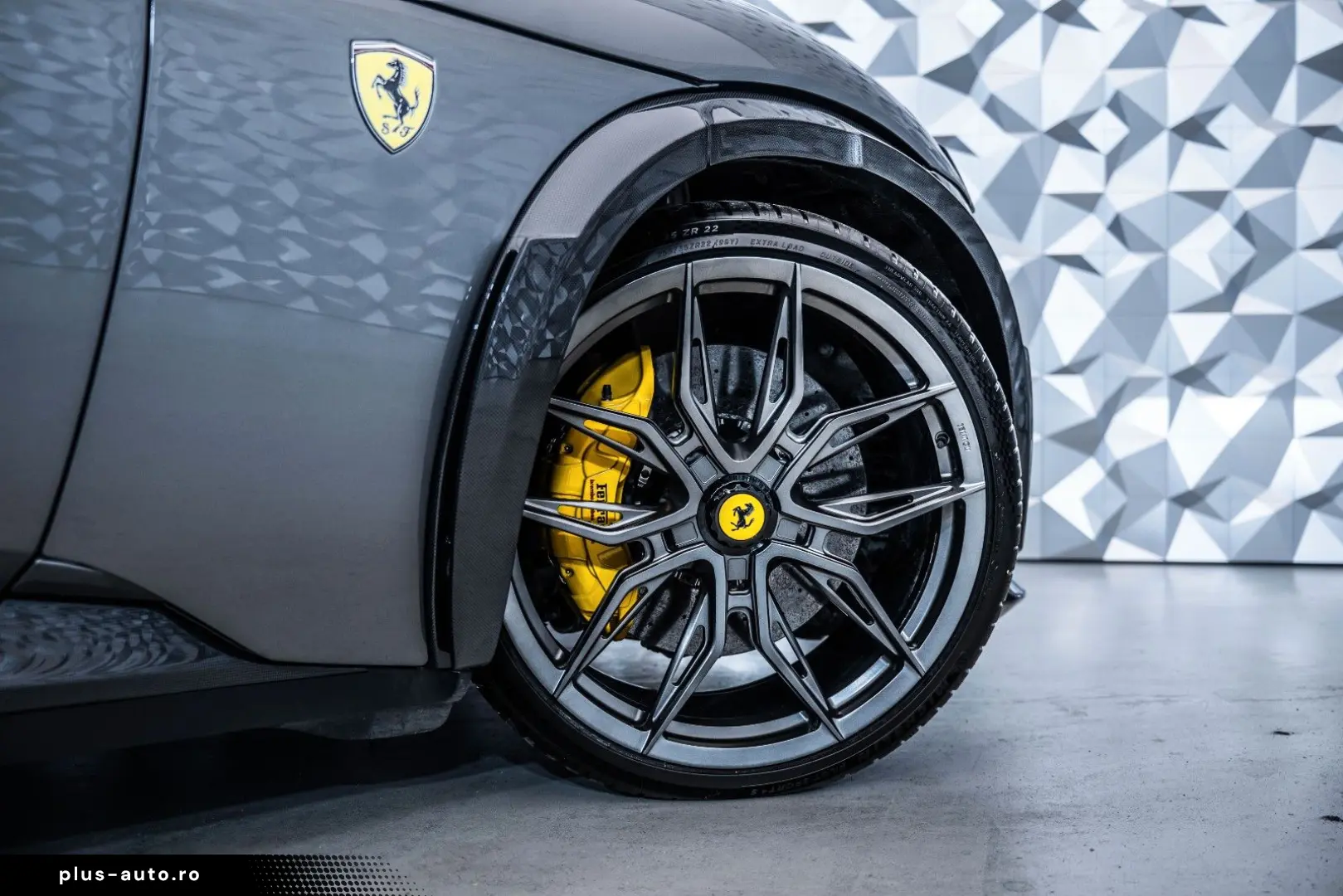 FERRARI Purosangue NOVITEC ESTESO  Carbon  Lift  Pano