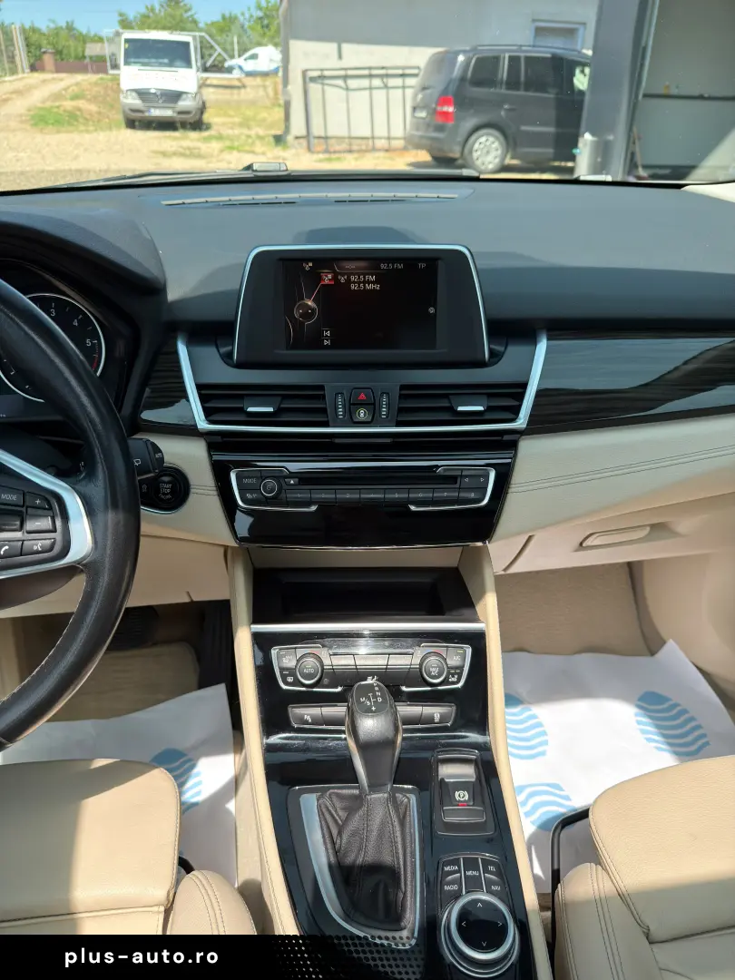 BMW 220