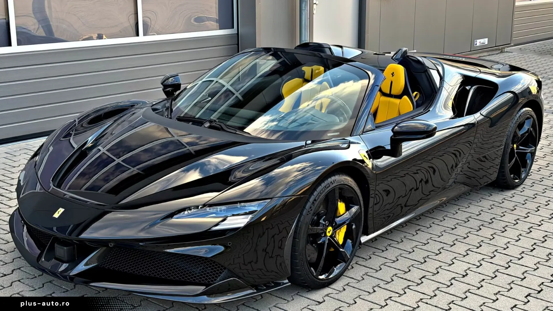 Ferrari SF90 Spider   999 CP • CARBON RACING SEATS