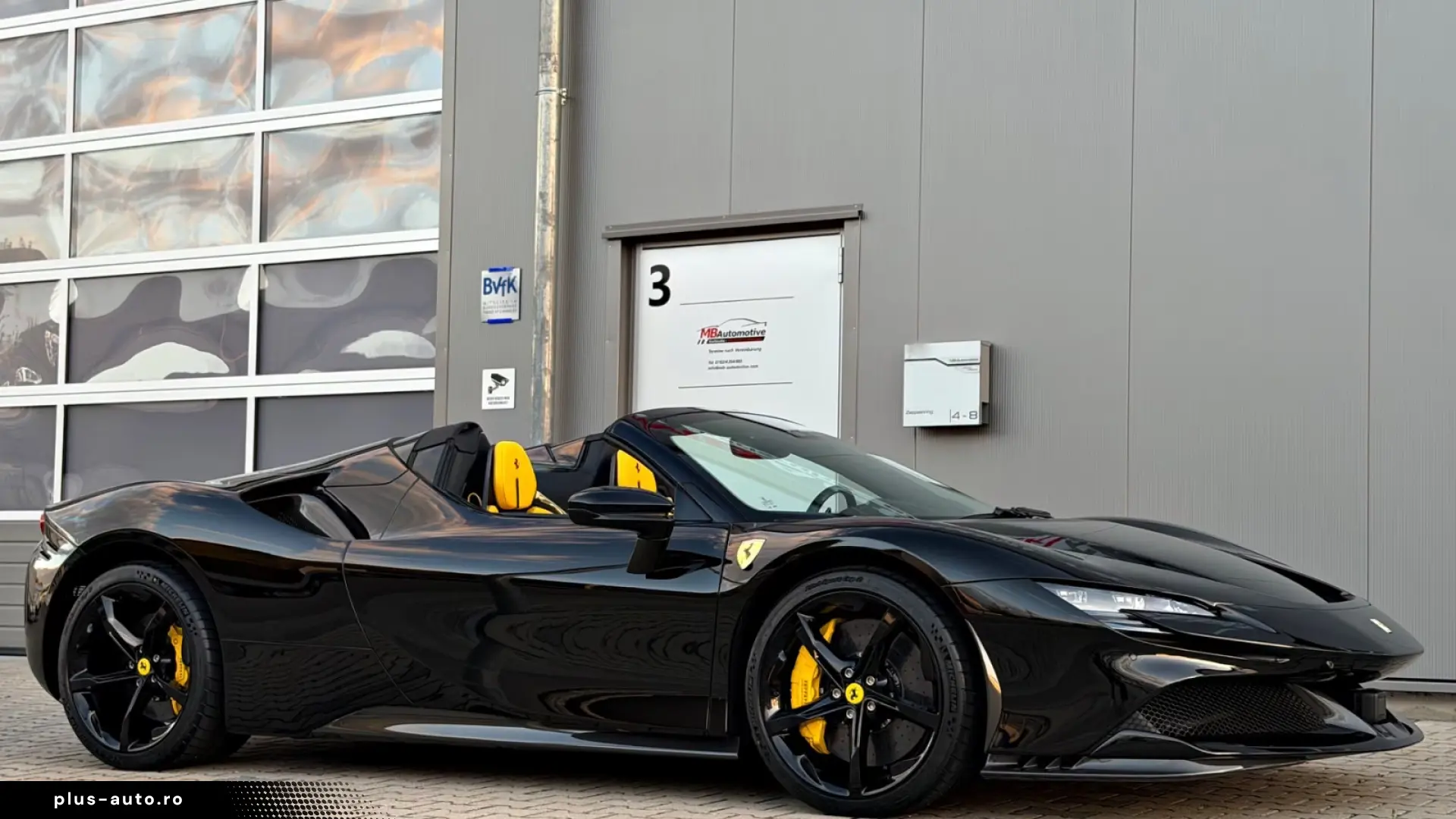 Ferrari SF90 Spider   999 CP • CARBON RACING SEATS
