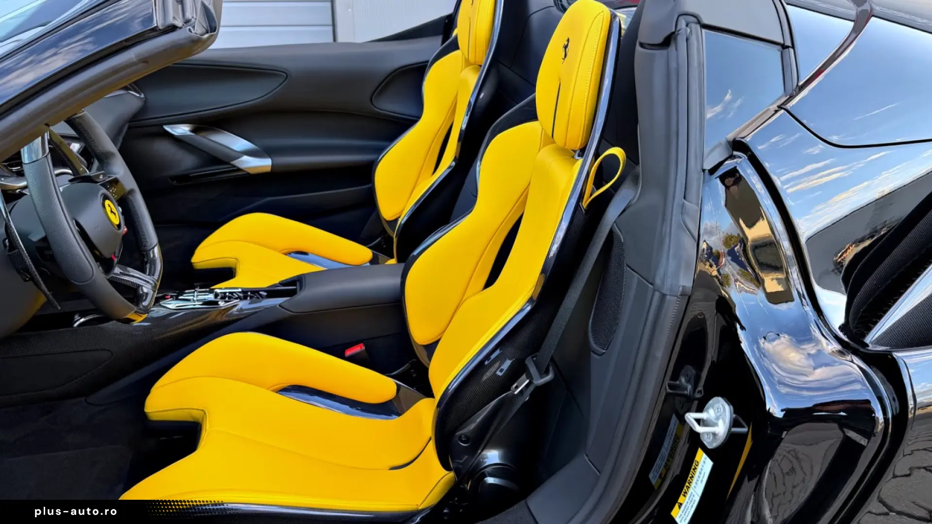 Ferrari SF90 Spider   999 CP • CARBON RACING SEATS