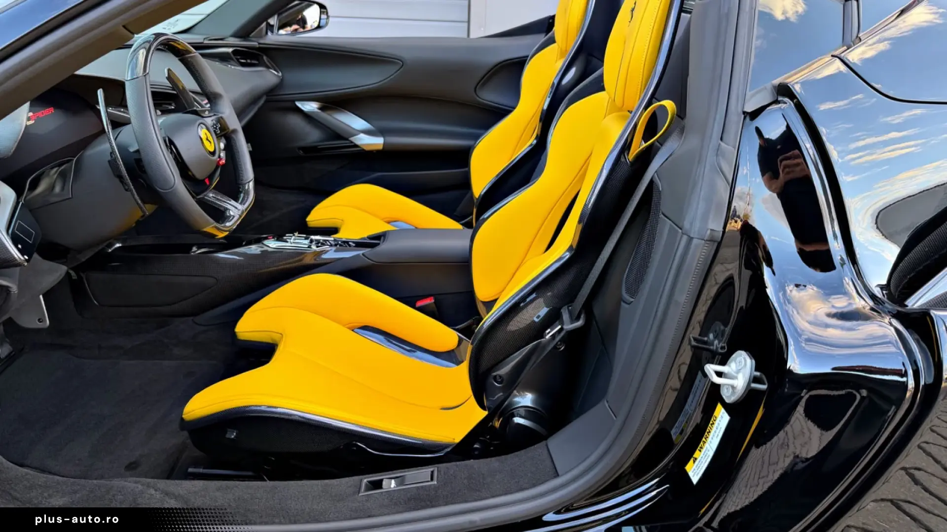 Ferrari SF90 Spider   999 CP • CARBON RACING SEATS