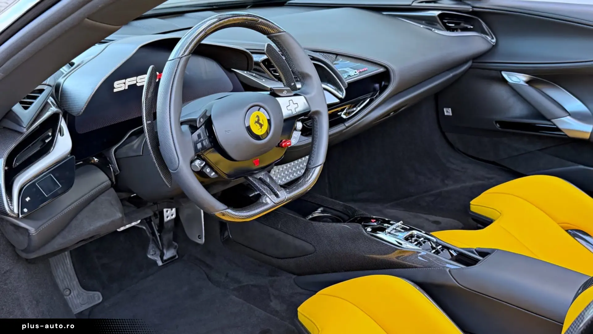 Ferrari SF90 Spider   999 CP • CARBON RACING SEATS