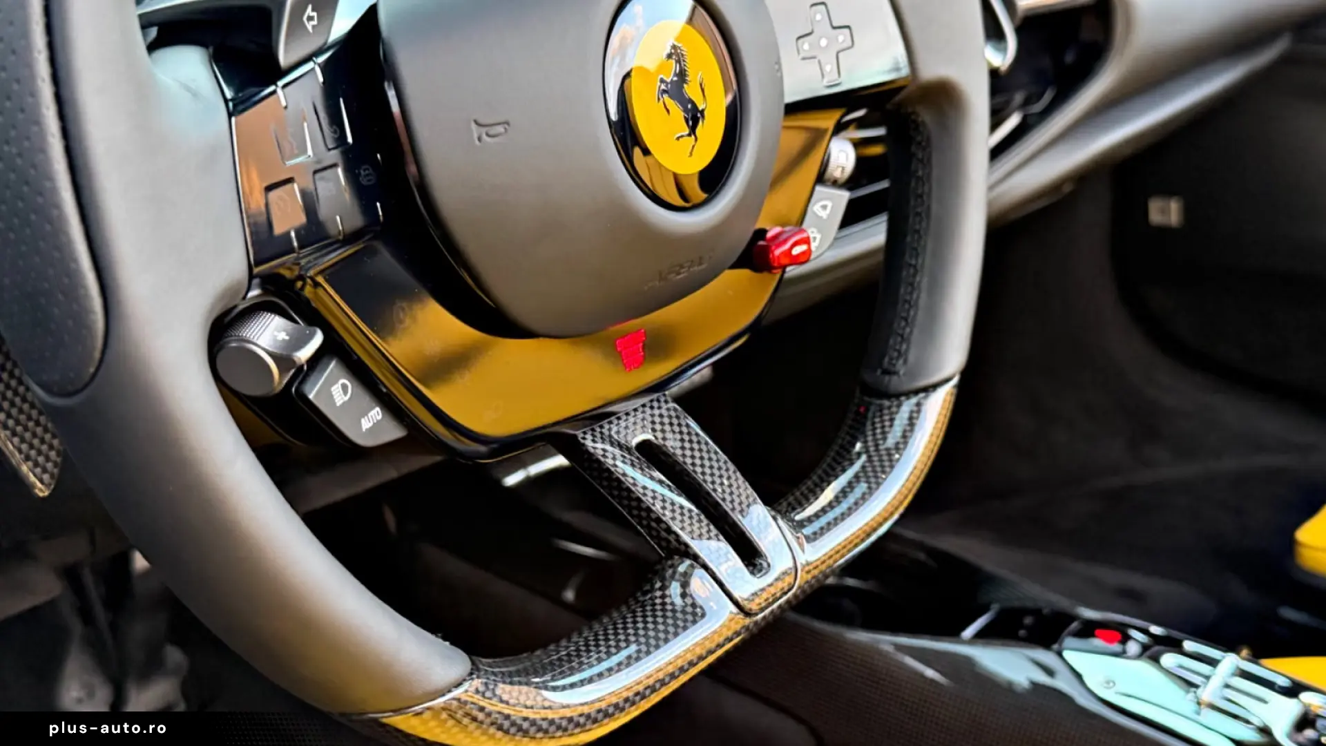 Ferrari SF90 Spider   999 CP • CARBON RACING SEATS