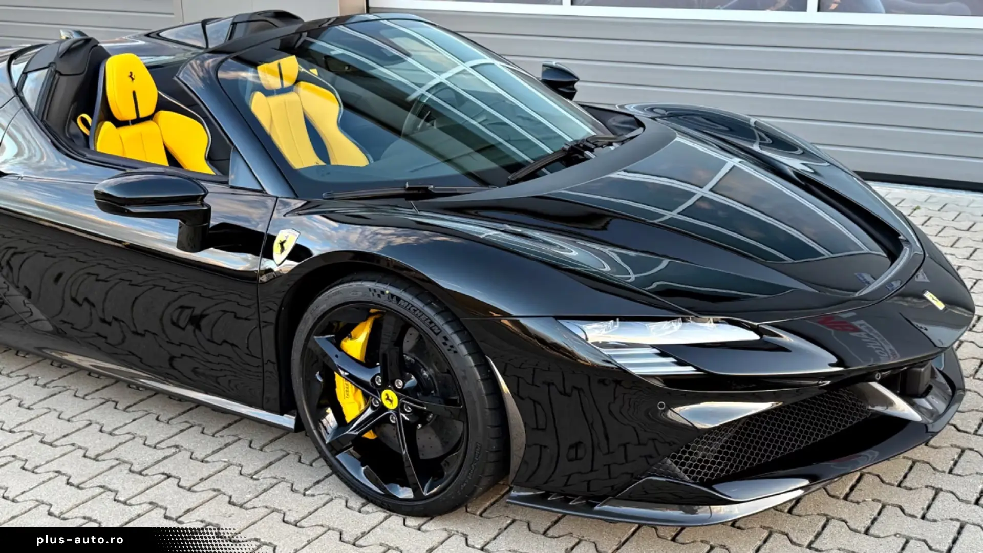 Ferrari SF90 Spider   999 CP • CARBON RACING SEATS